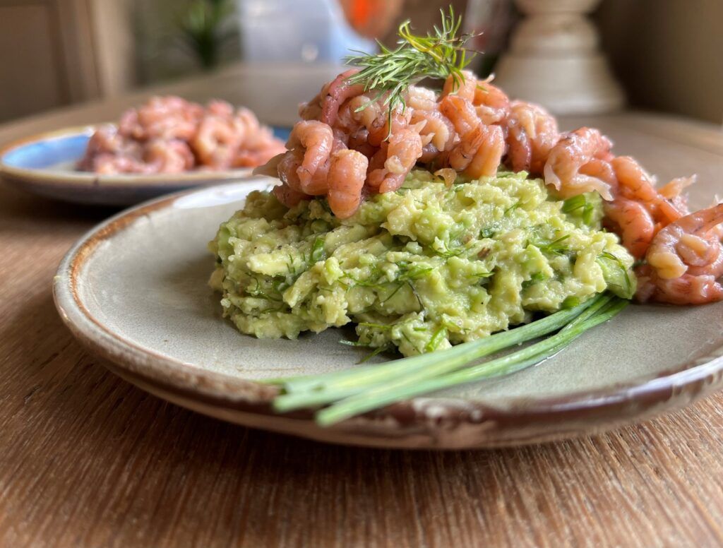 guacamole met grijze garnalen